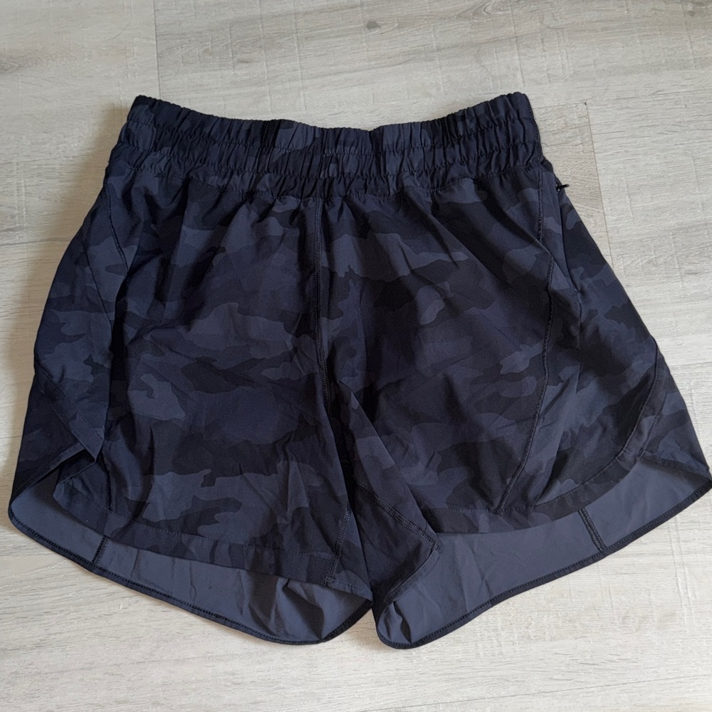 Lululemon Track That High-Rise Short 5" - Picture 4 of 6